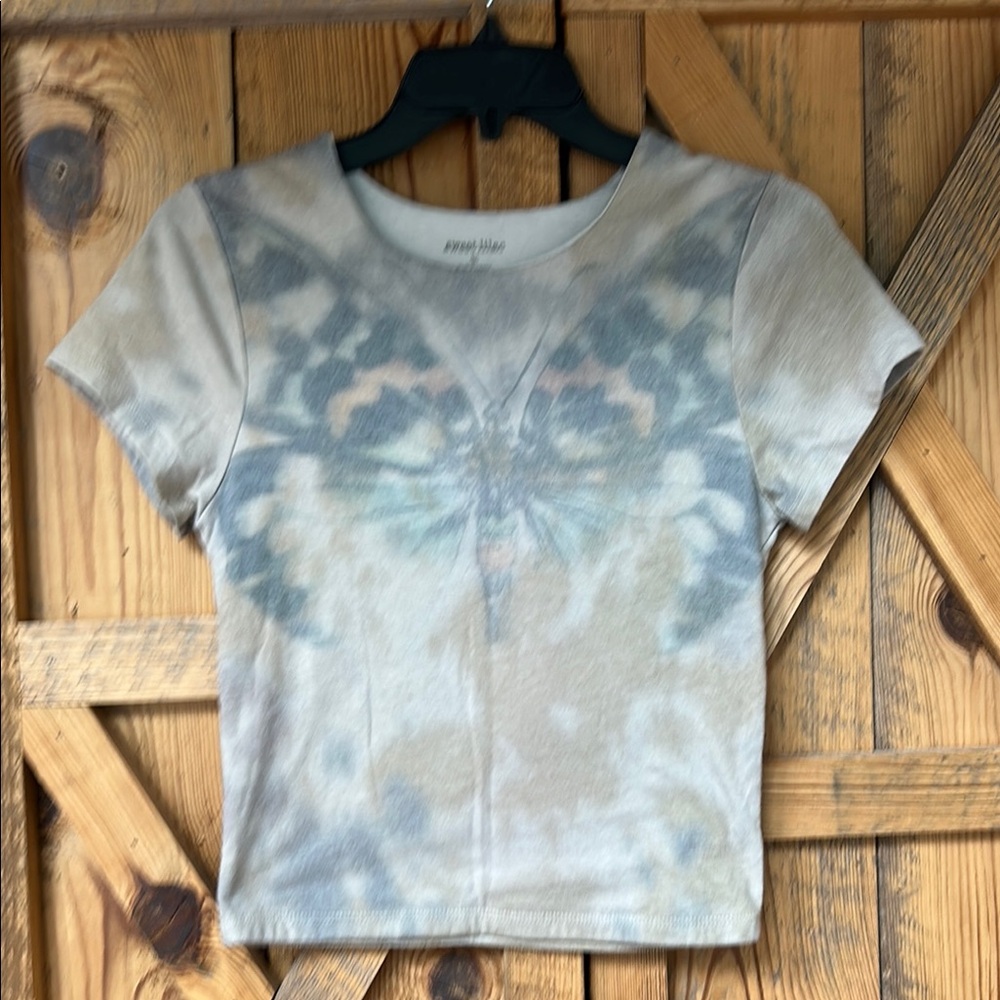 Tie-Dye butterfly Crop Top with Short Sleeves